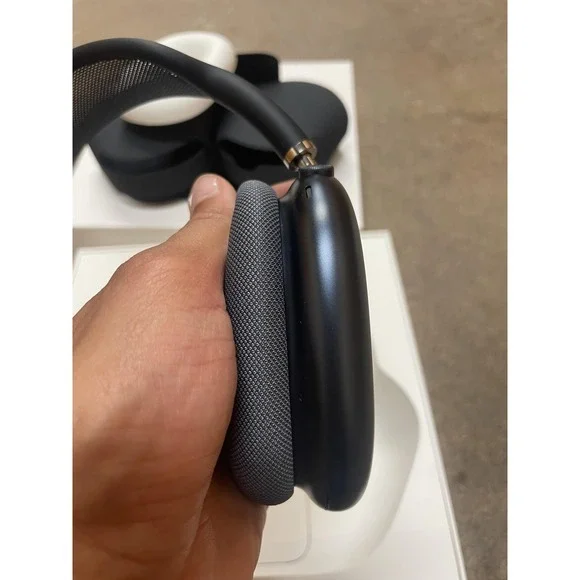 Apple AirPods Max Midnight Black Bluetooth USB-C Headphones Smart Case Open Box